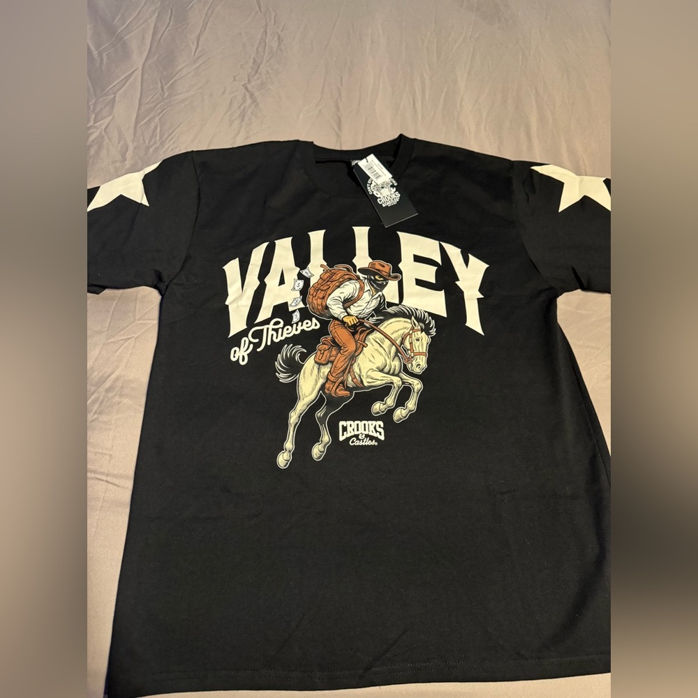 Crooks and castles shirt